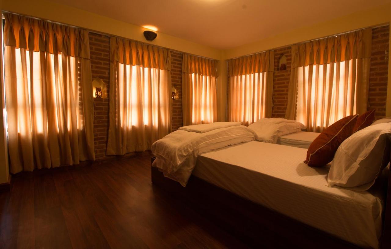 Hotel Layaku Durbar Bhatgoan Esterno foto