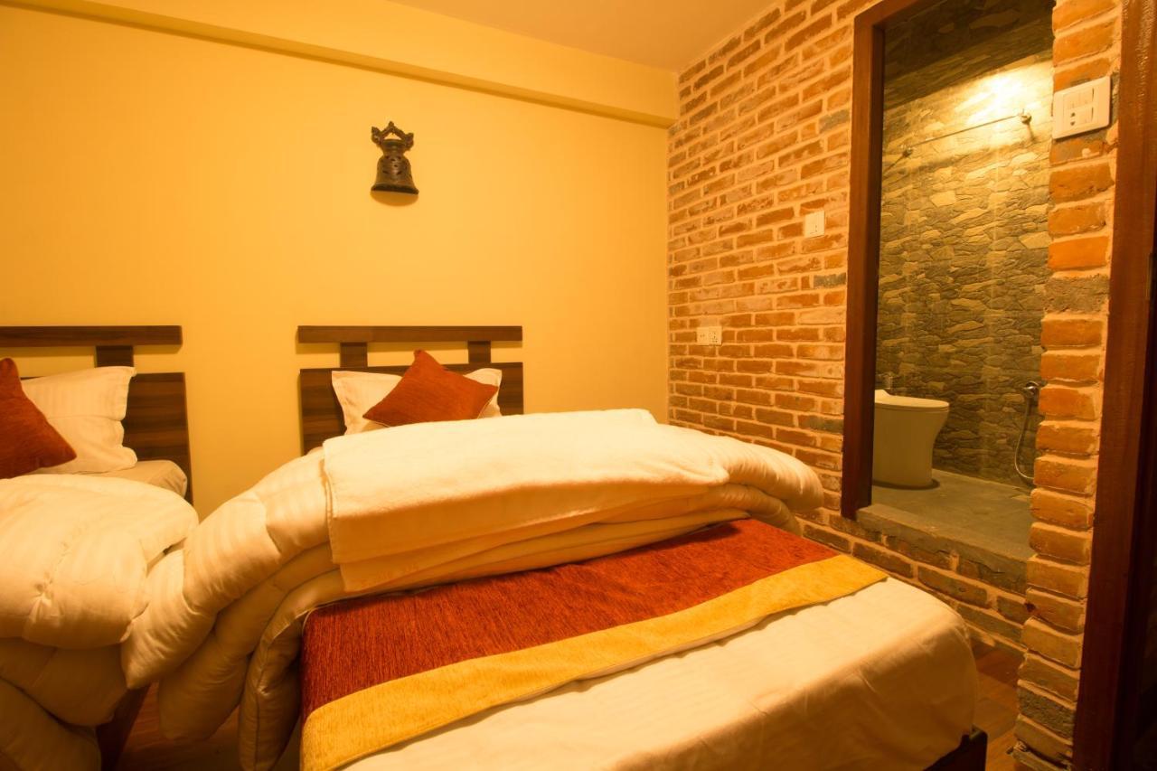 Hotel Layaku Durbar Bhatgoan Esterno foto