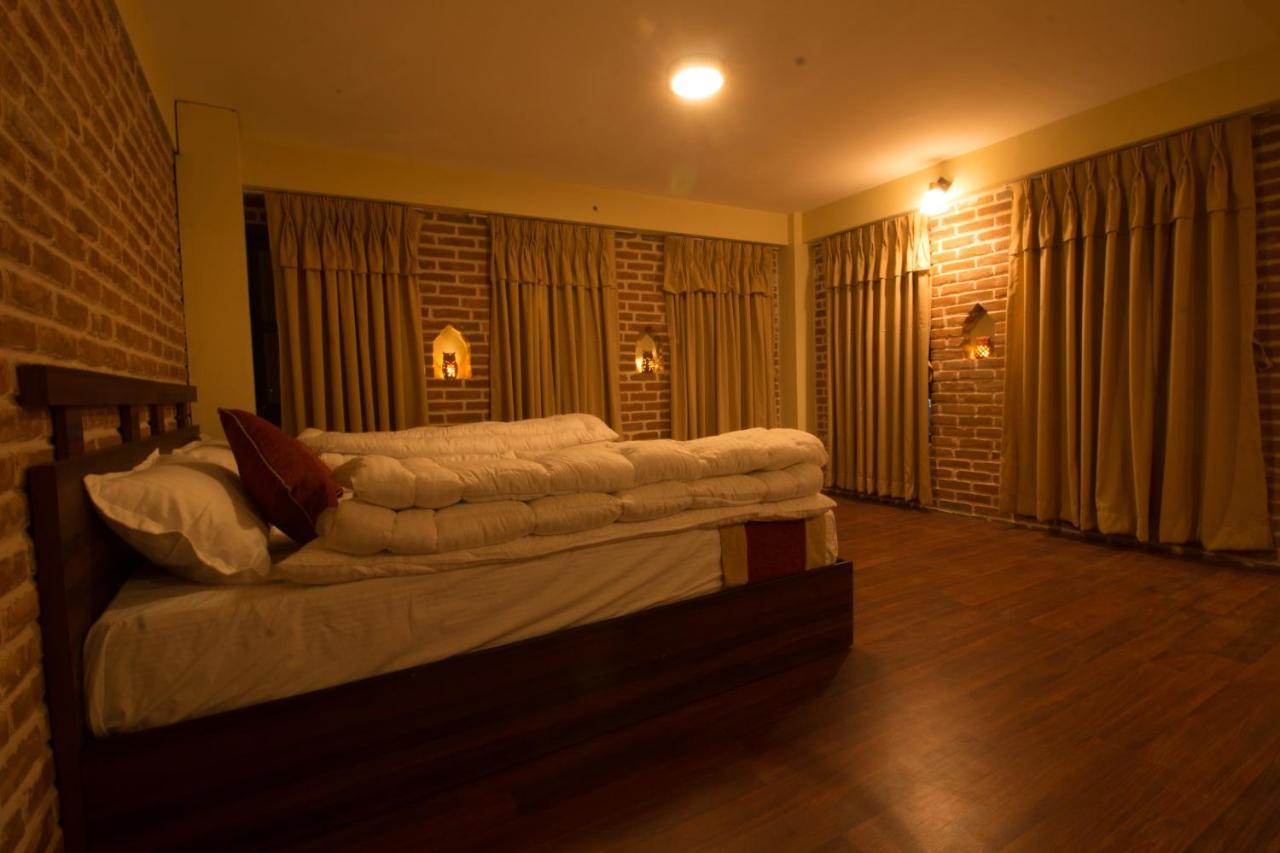 Hotel Layaku Durbar Bhatgoan Esterno foto