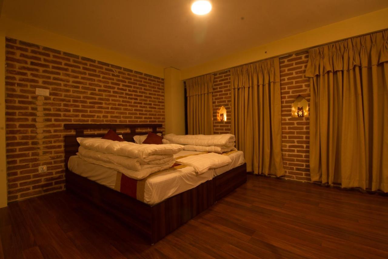 Hotel Layaku Durbar Bhatgoan Esterno foto