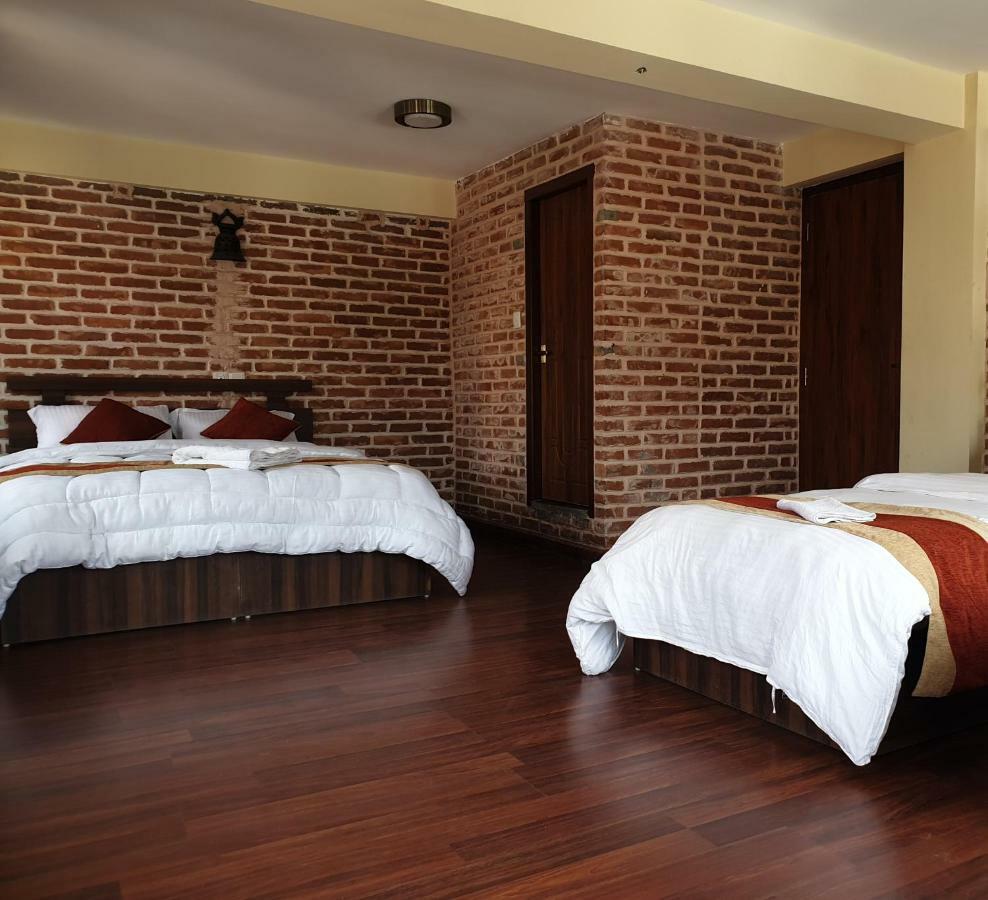 Hotel Layaku Durbar Bhatgoan Esterno foto