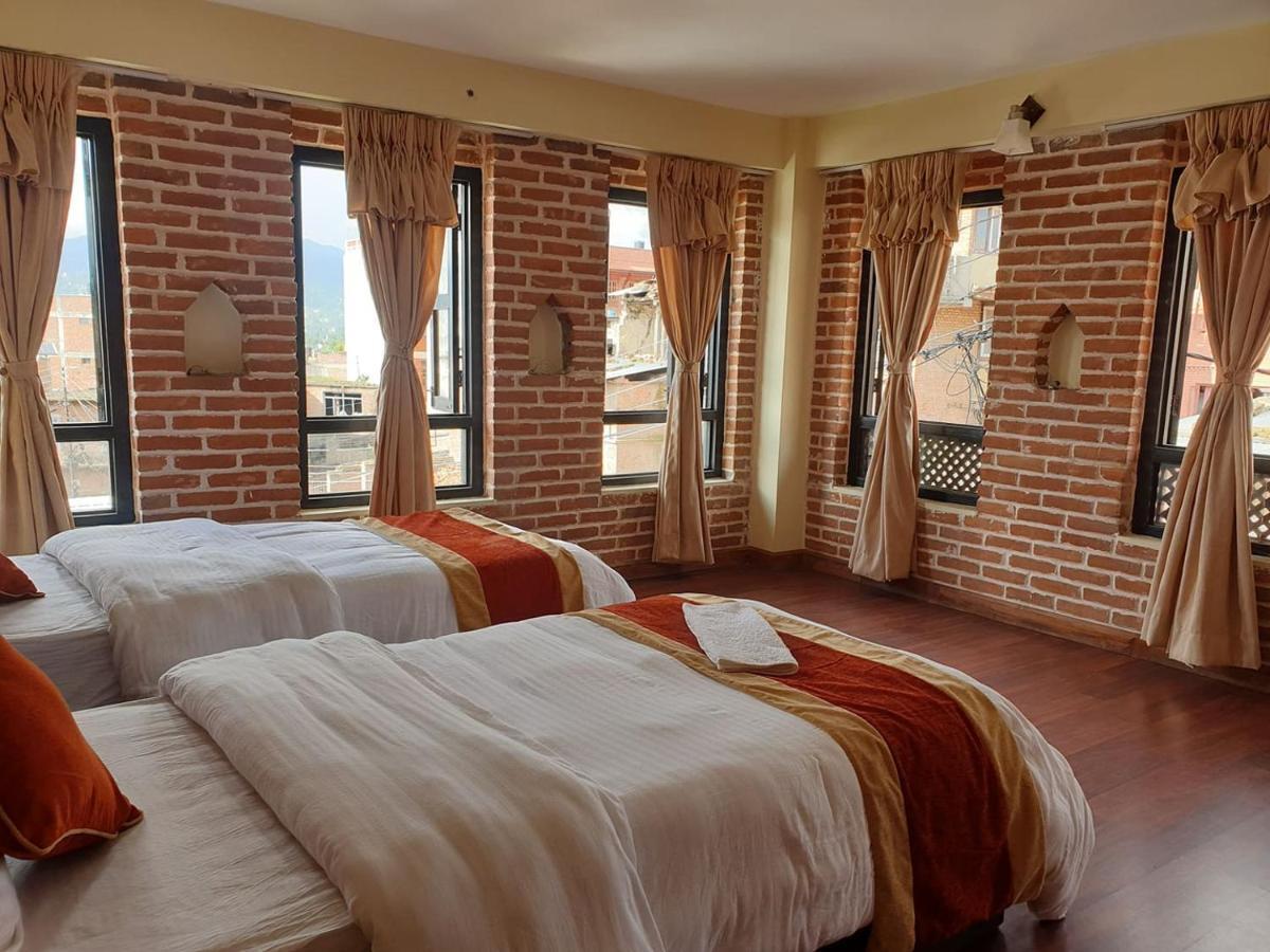 Hotel Layaku Durbar Bhatgoan Esterno foto